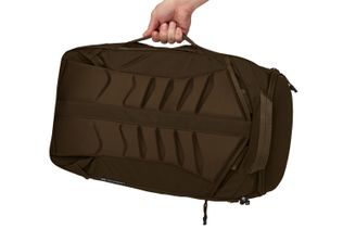 Thule Landmark 60L feature