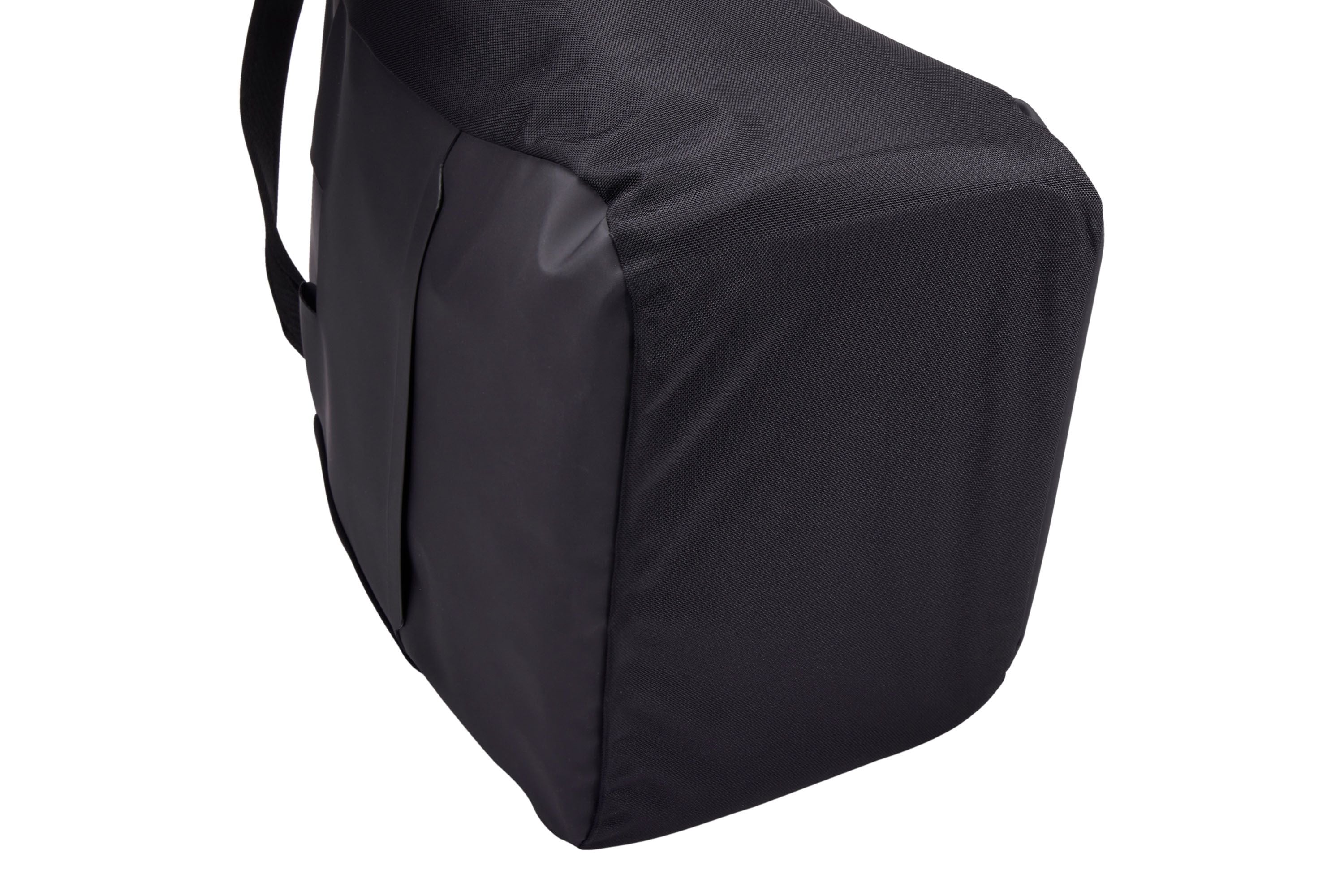 Thule Chasm tote with InLock 25L black