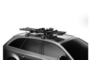 Ski rack Thule SnowPack on car
