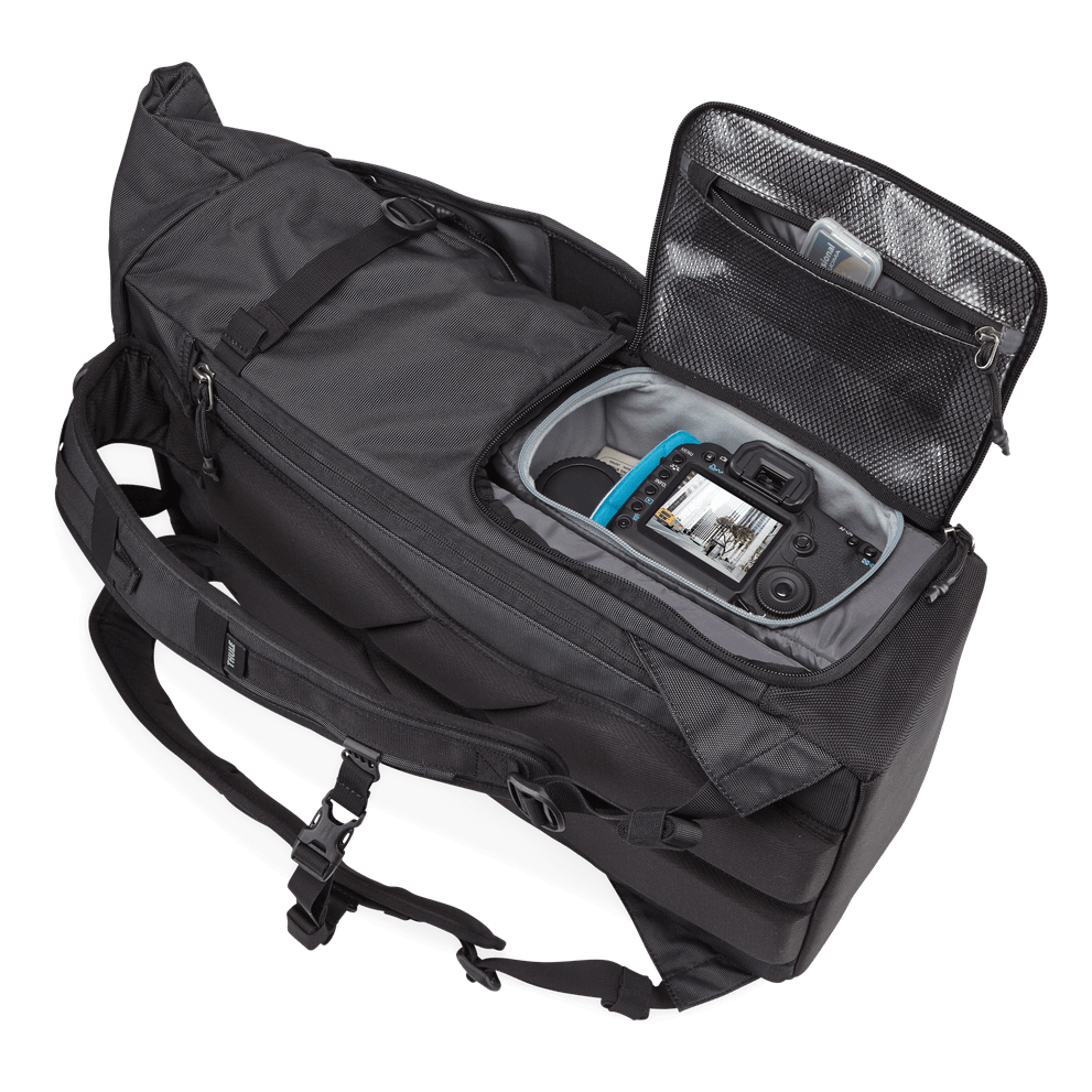 Thule Covert camera backpack rolltop DSLR