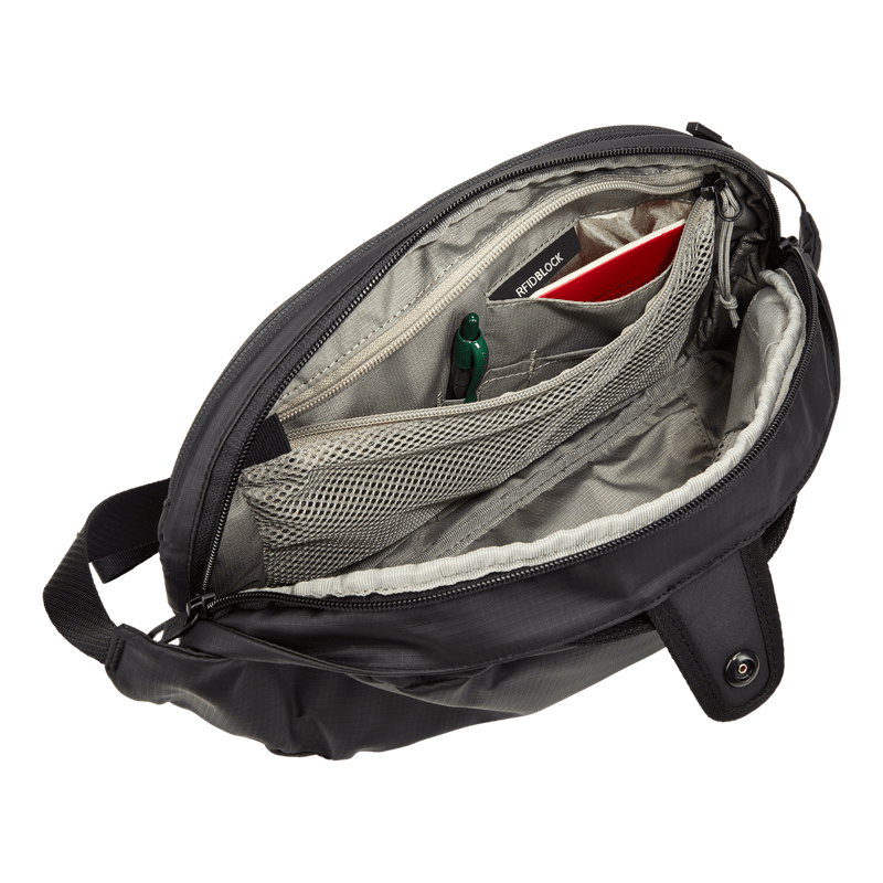 Thule Tact crossbody bag 5L black