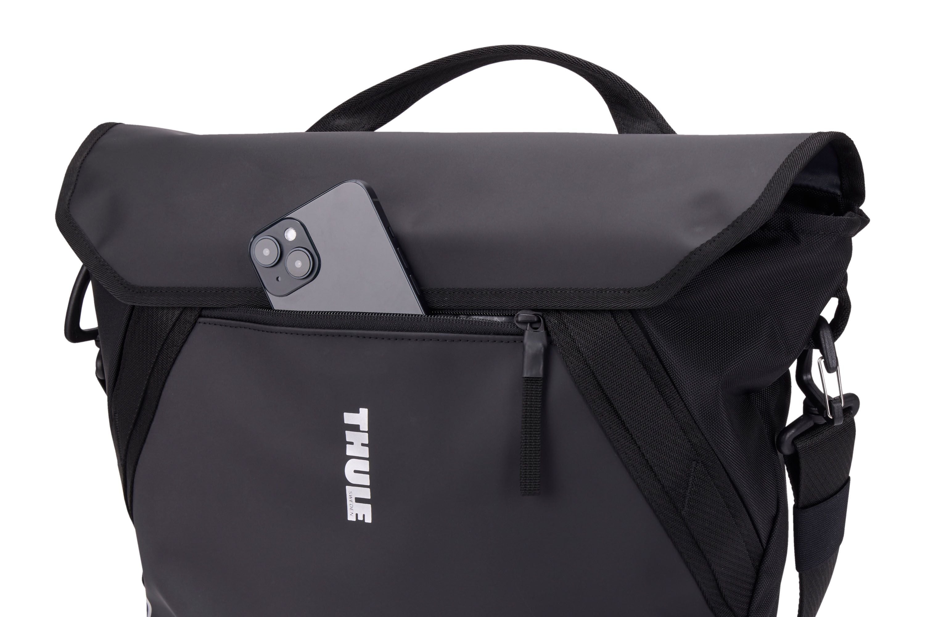 Thule Chasm tote with InLock 25L black