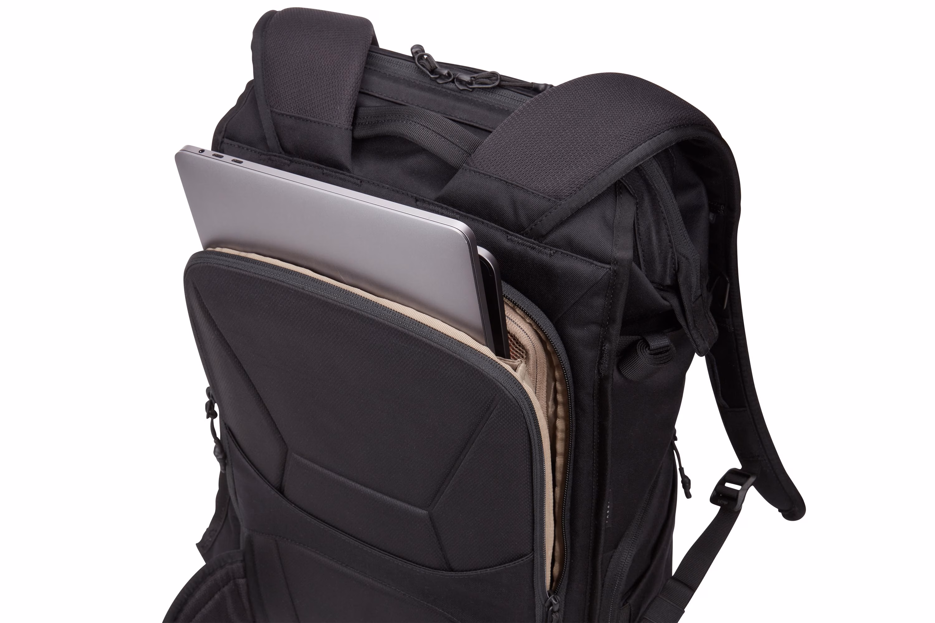 Thule Covert DSLR Backpack 24L