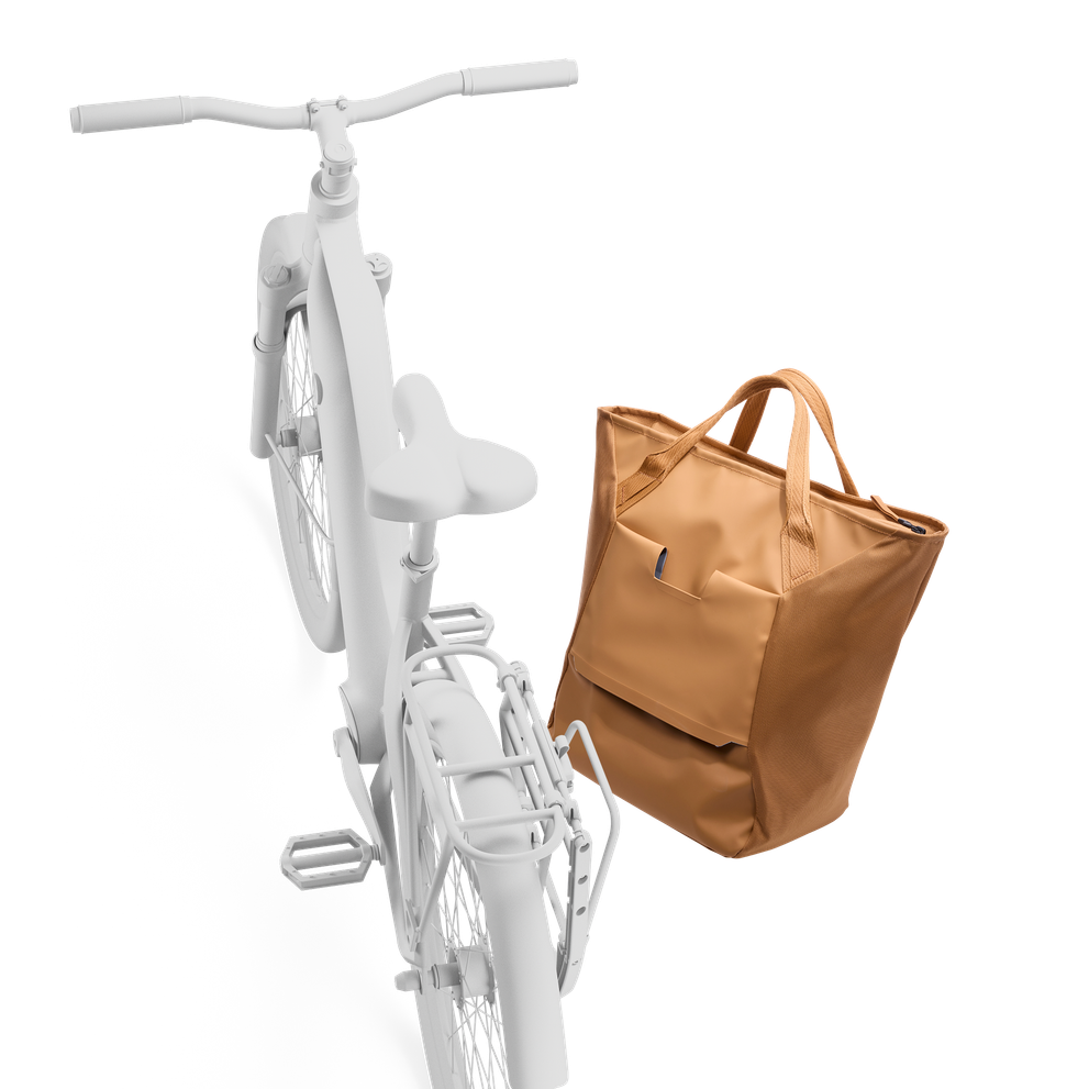 Thule Chasm tote with InLock 25L dusted orange