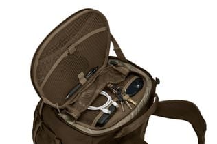 Thule Landmark 60L feature