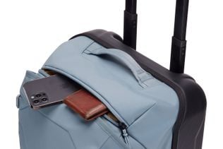 Thule Chasm carry on pond gray