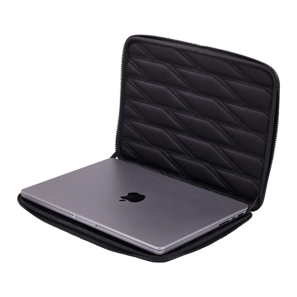 Thule Gauntlet MacBook® Pro sleeve 14" black
