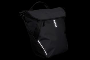 Thule Chasm tote with InLock 25L black