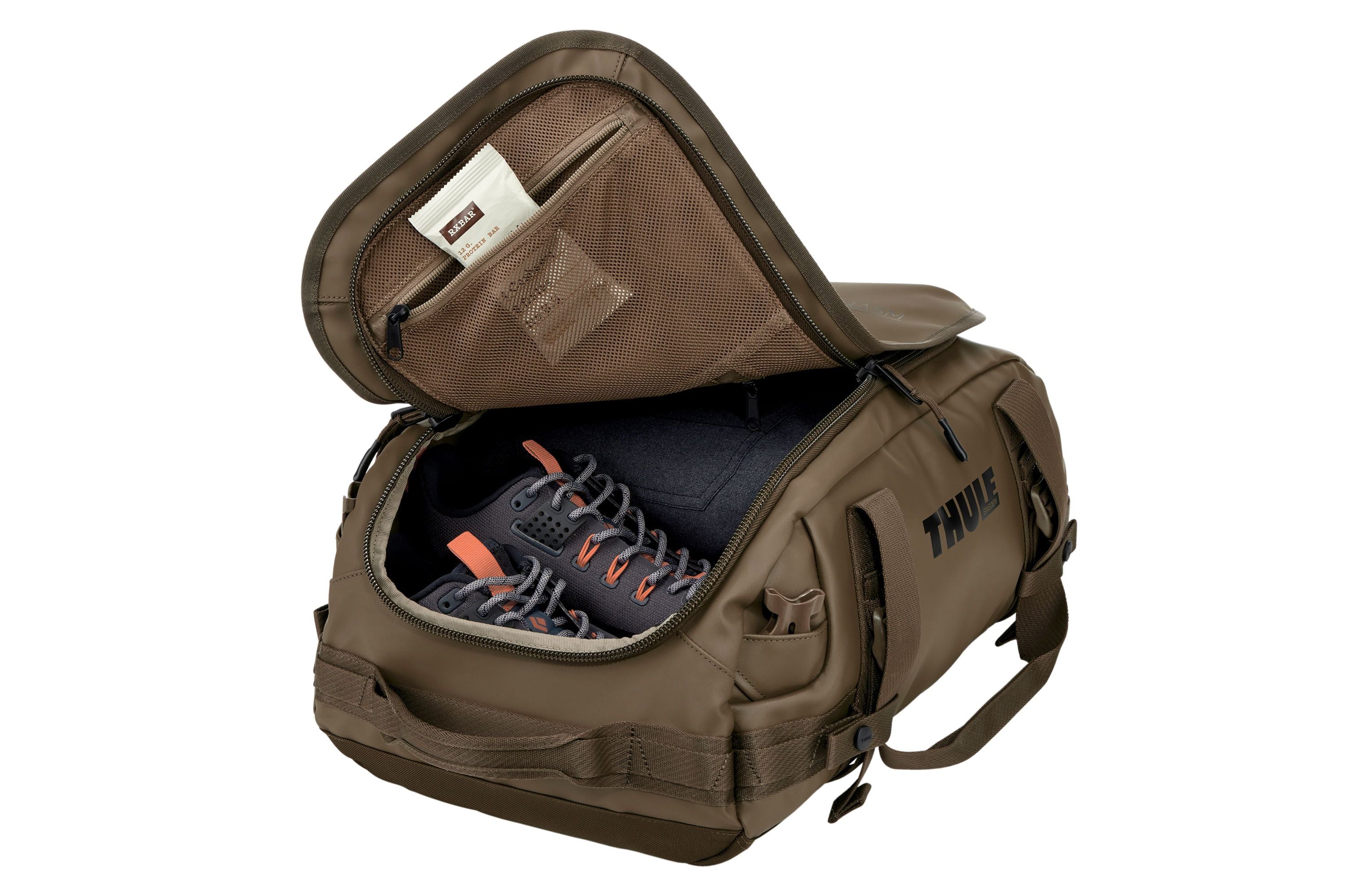 Thule Chasm 30L duffel bag deep khaki