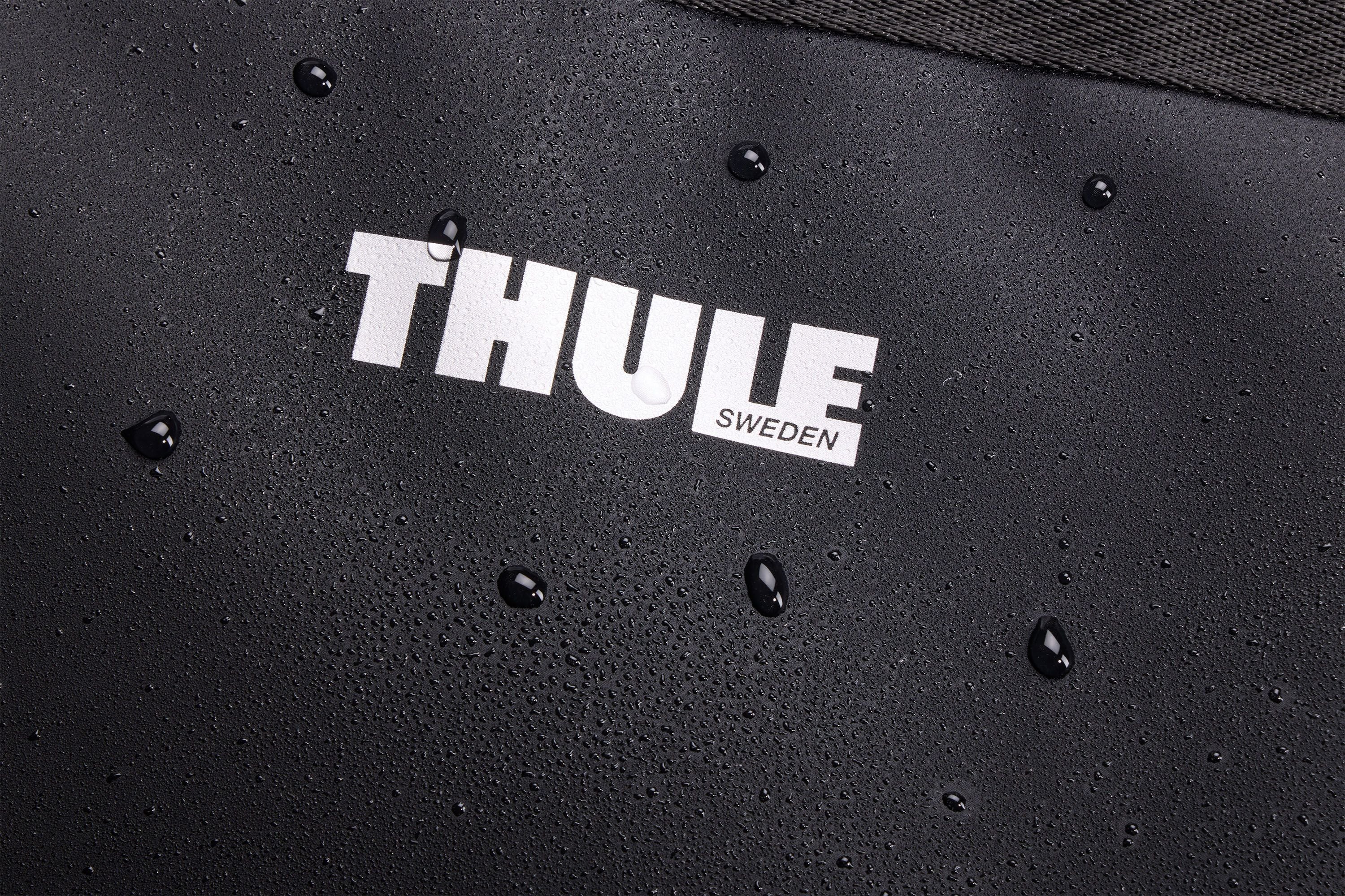 Thule Chasm gear haulers 55L black