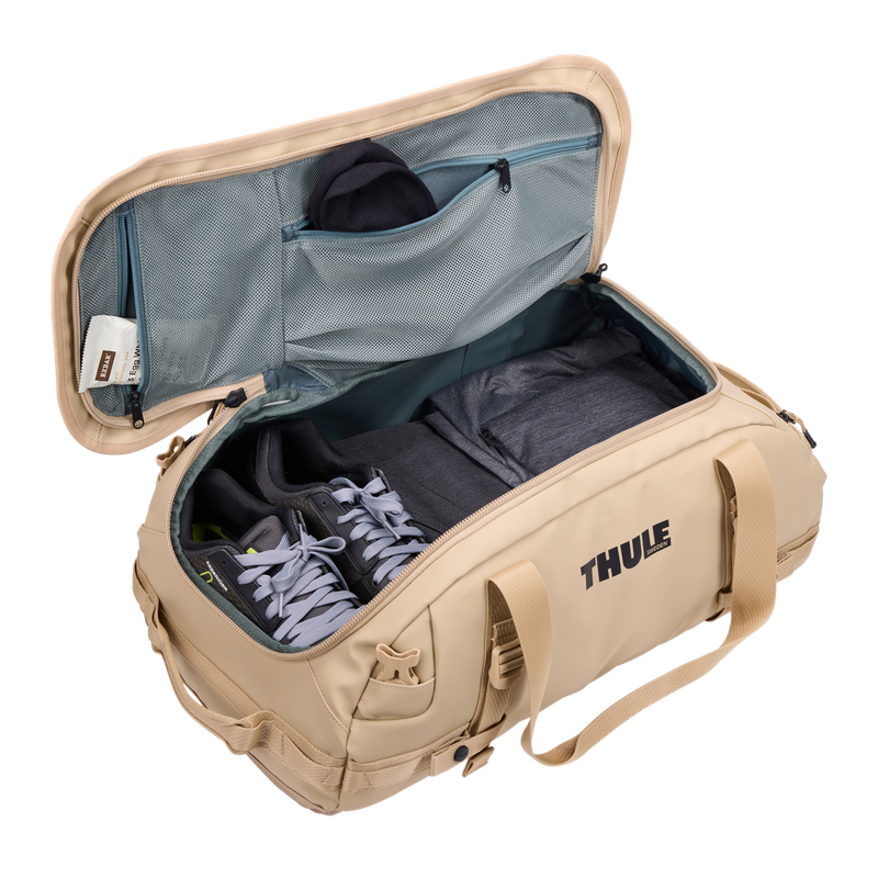 Thule Chasm 40L duffel bag gentle beige