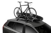 Thule Motion XT Sport on car with ProRide - black glossy