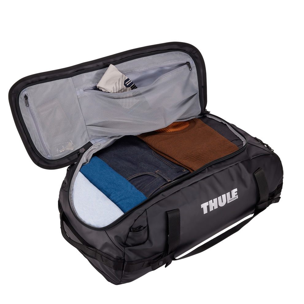 Thule Chasm 70L duffel bag black