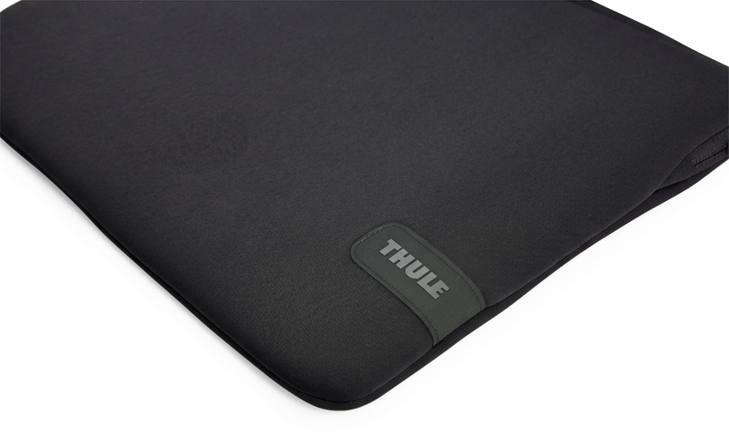 Thule Koya sleeve MacBook Pro 14" black