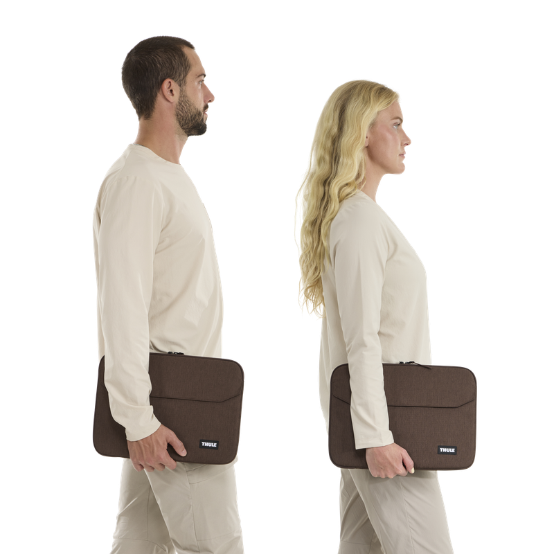 Thule Lithos sleeve MacBook Air 15'' nuanced brown
