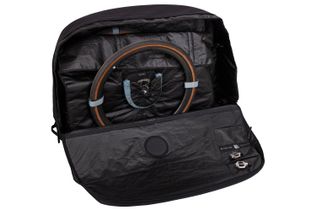 Thule RoundTrip road bike travel case feature