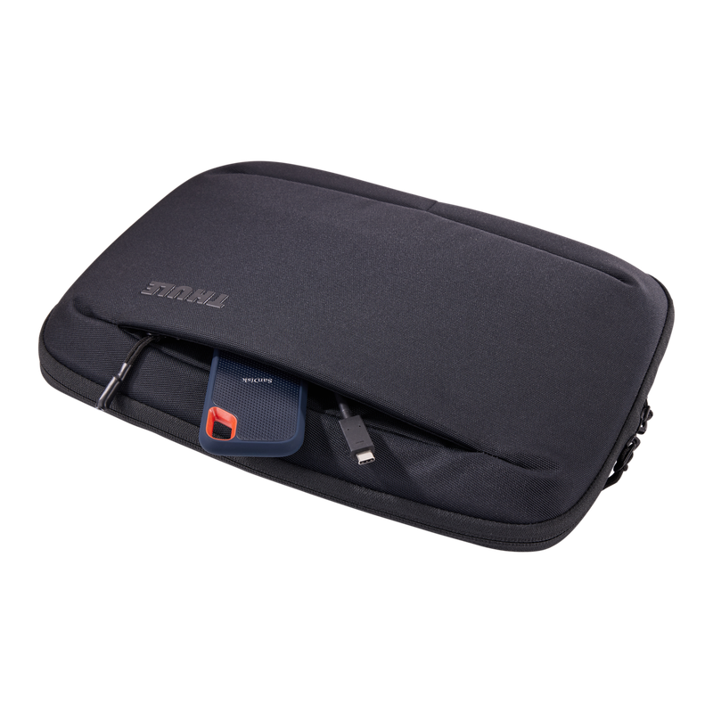 Thule Subterra 2 MacBook sleeve