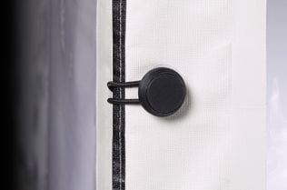 Smart connection in Thule Rain Blocker G2 Side
