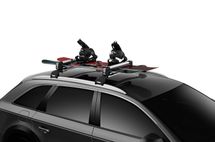 Thule Snowpack 7324 snowboards on car