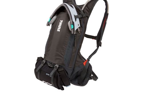 Thule Rail 12L easy access lash points
