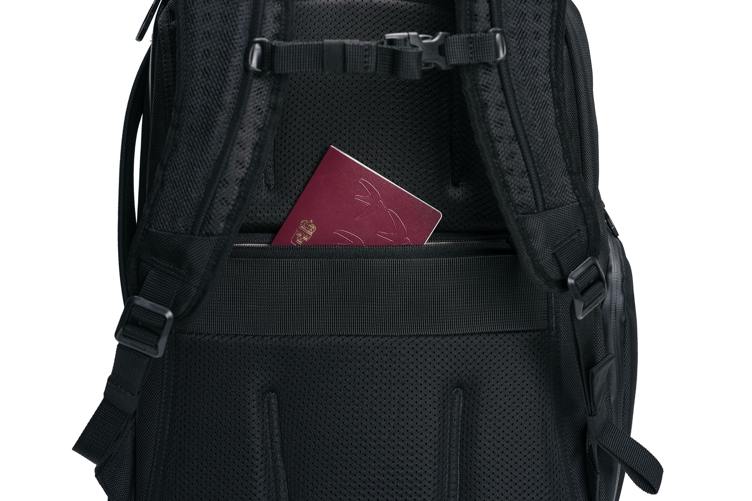 Thule Accent backpack 26L black