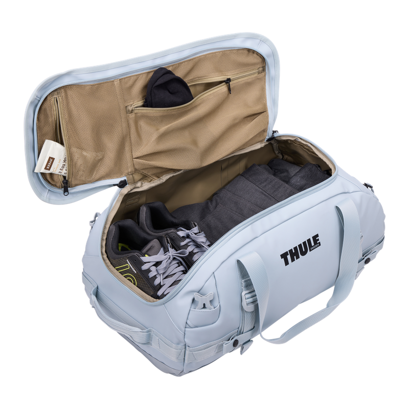 Thule Chasm 40L duffel bag soft blue