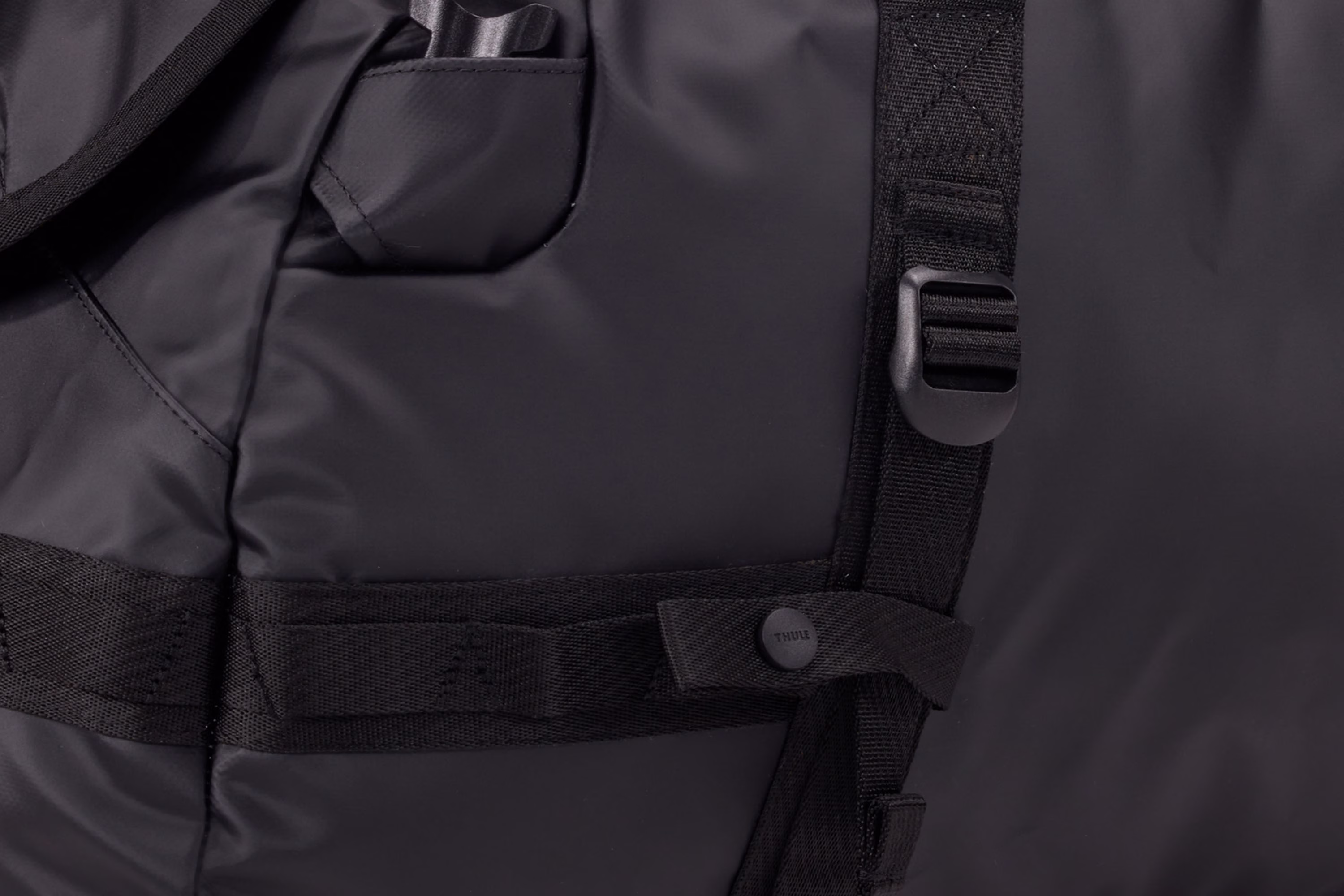 Thule Chasm duffel 90L black