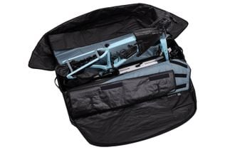 Thule RoundTrip road bike travel case feature