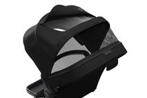 Thule Sleek Black-on-Black Adjustable canopy