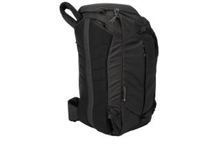 Thule Landmark 60L men's tuck away straps