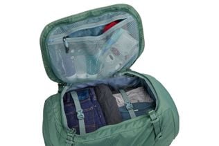 Thule Landmark 40L feature