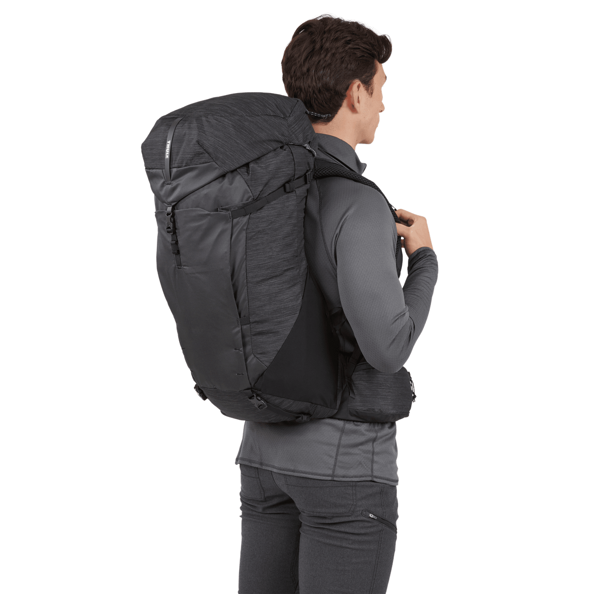 Thule Topio 40L backpacking pack black
