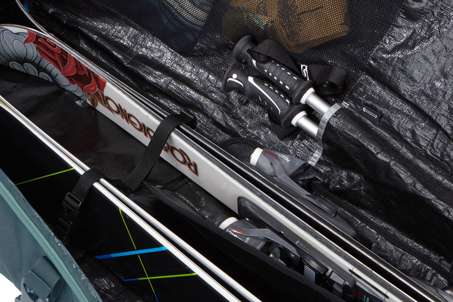 Thule RoundTrip Ski Roller 192cm Dark Slate 3204363 compression straps