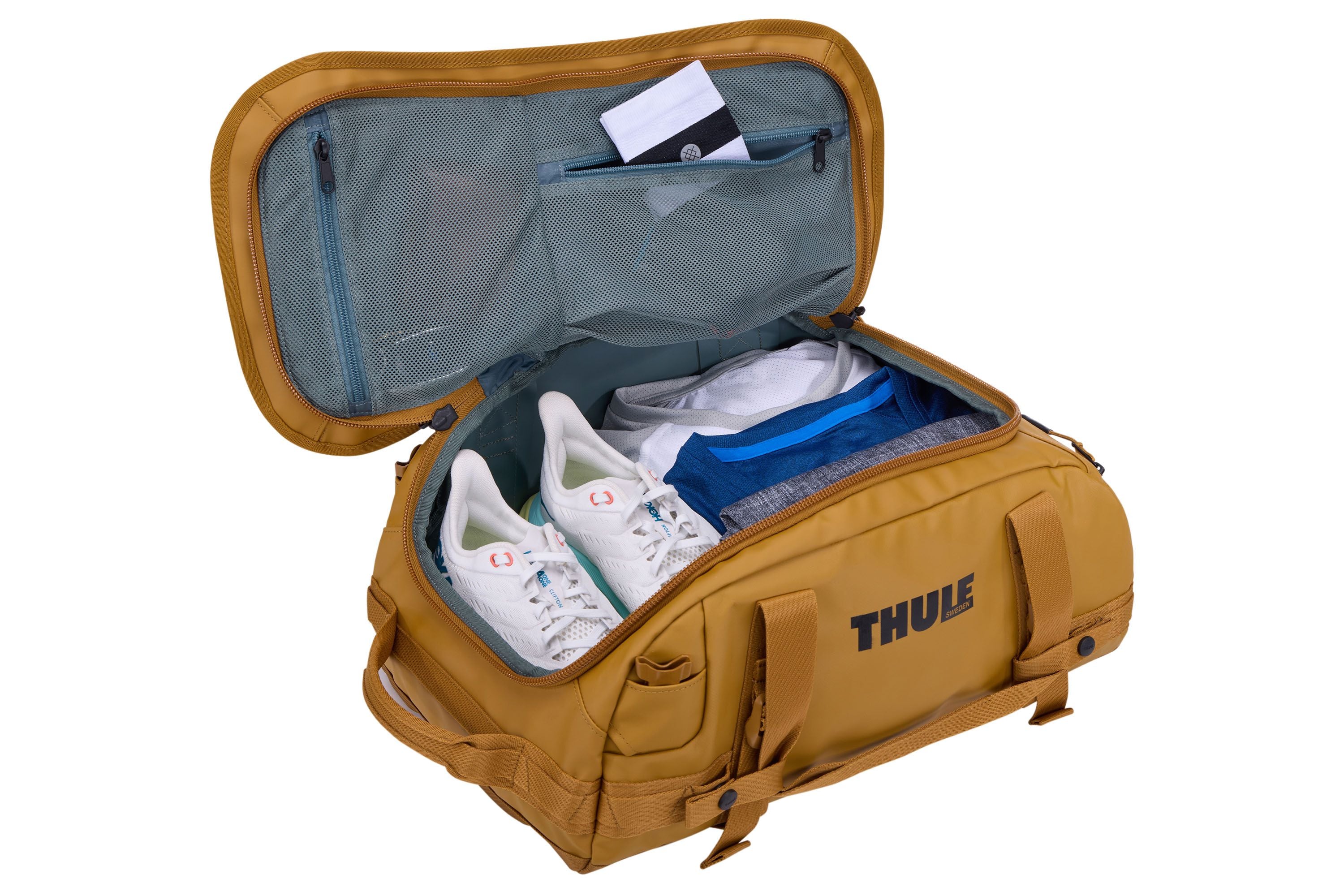 Thule Chasm 30L duffel golden