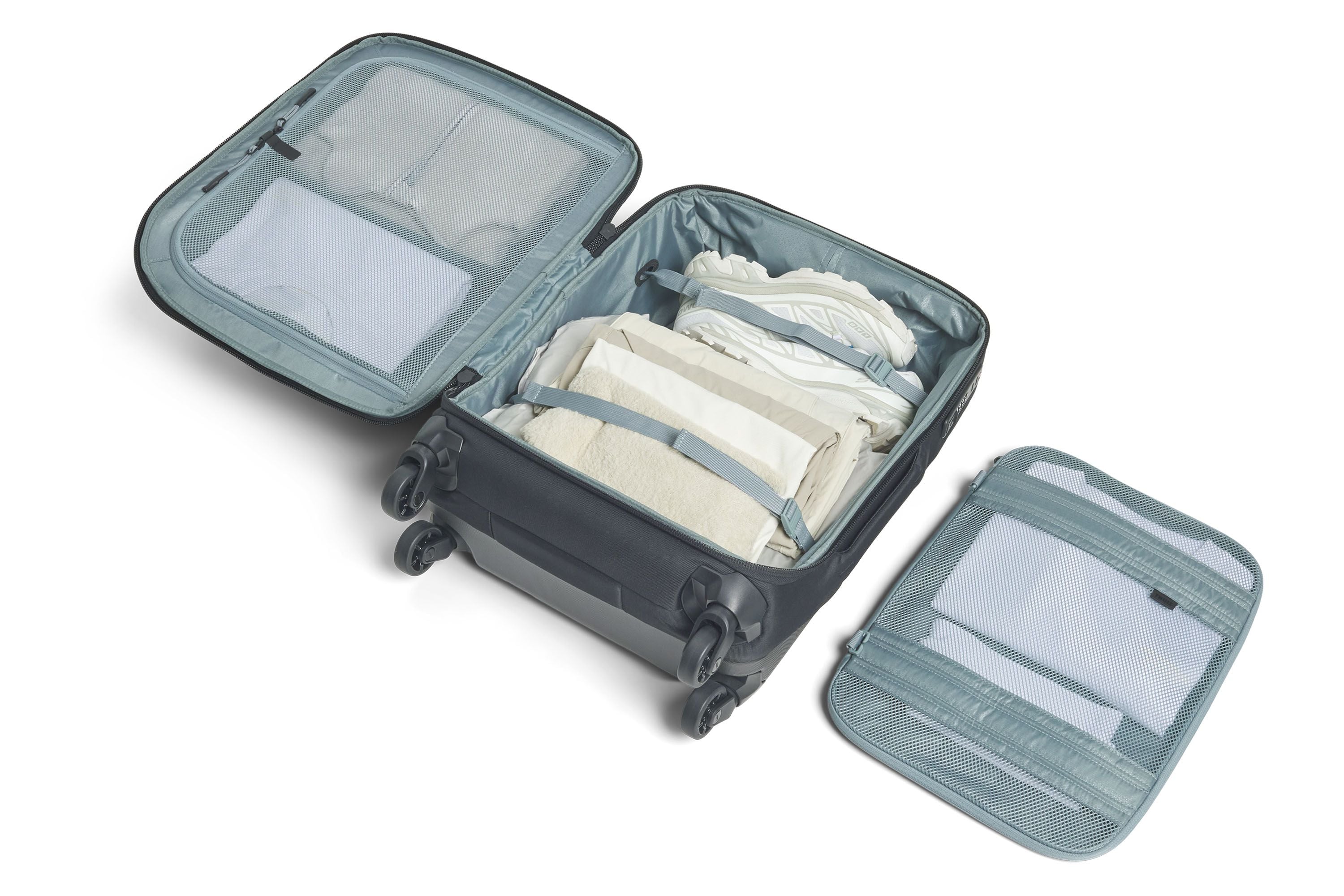 Thule Subterra 2 carry on spinner dark slate