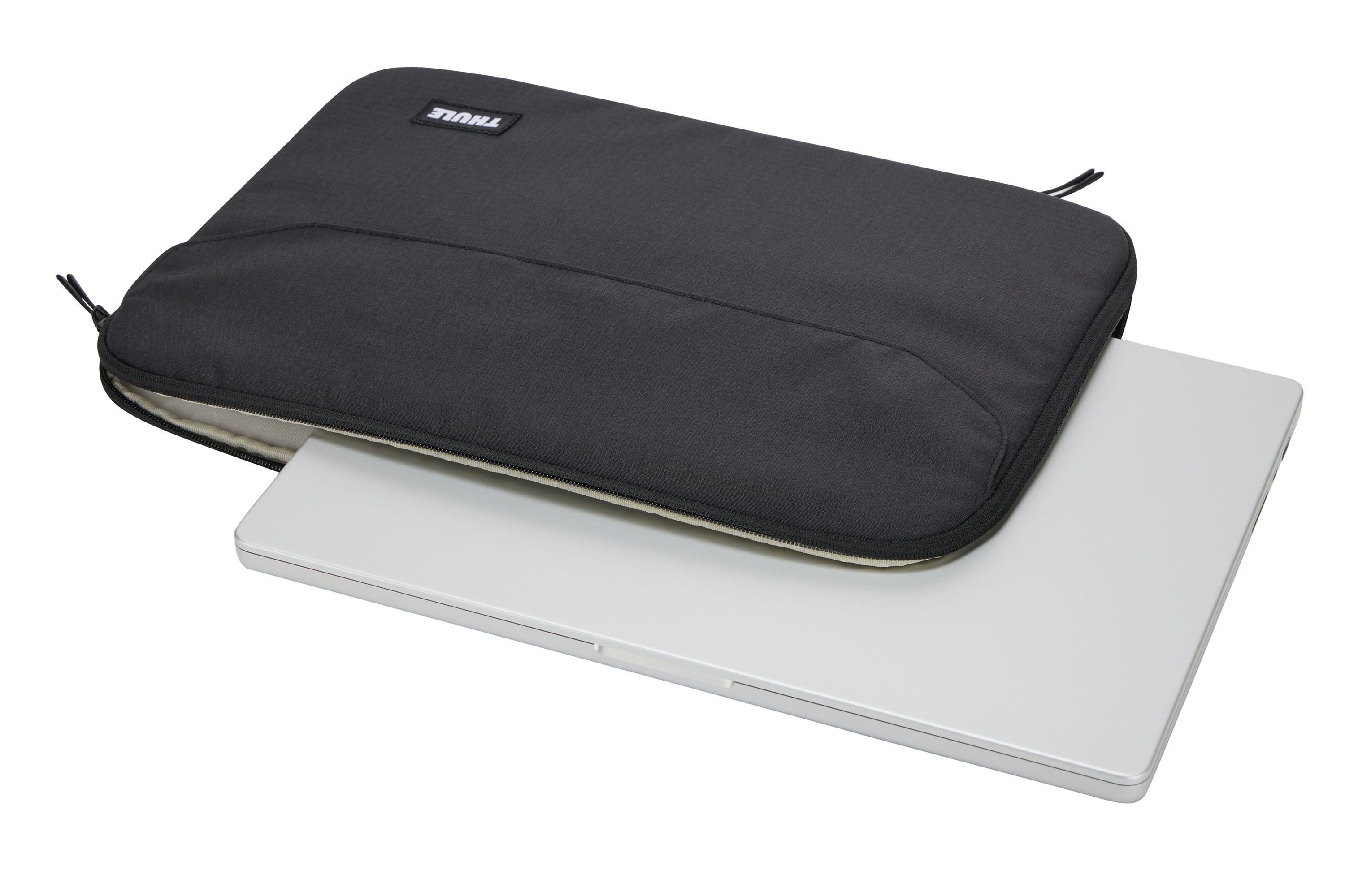 Thule Lithos sleeve MacBook Pro 16'' black