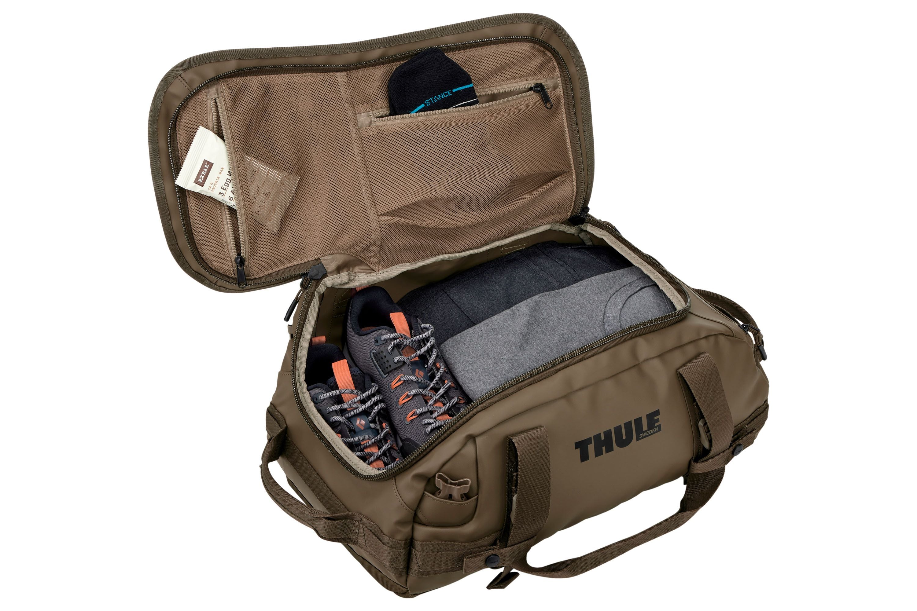 Thule Chasm 30L duffel bag deep khaki