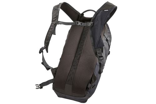 Thule AllTrail X 15L breathable backpanel
