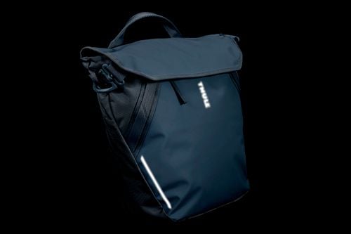 Thule Chasm tote with InLock 25L mid blue