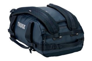 Thule Chasm 30L duffel bag darkest blue