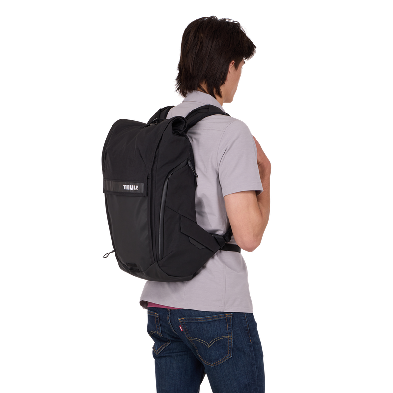 Thule Paramount bike commute backpack black 20L