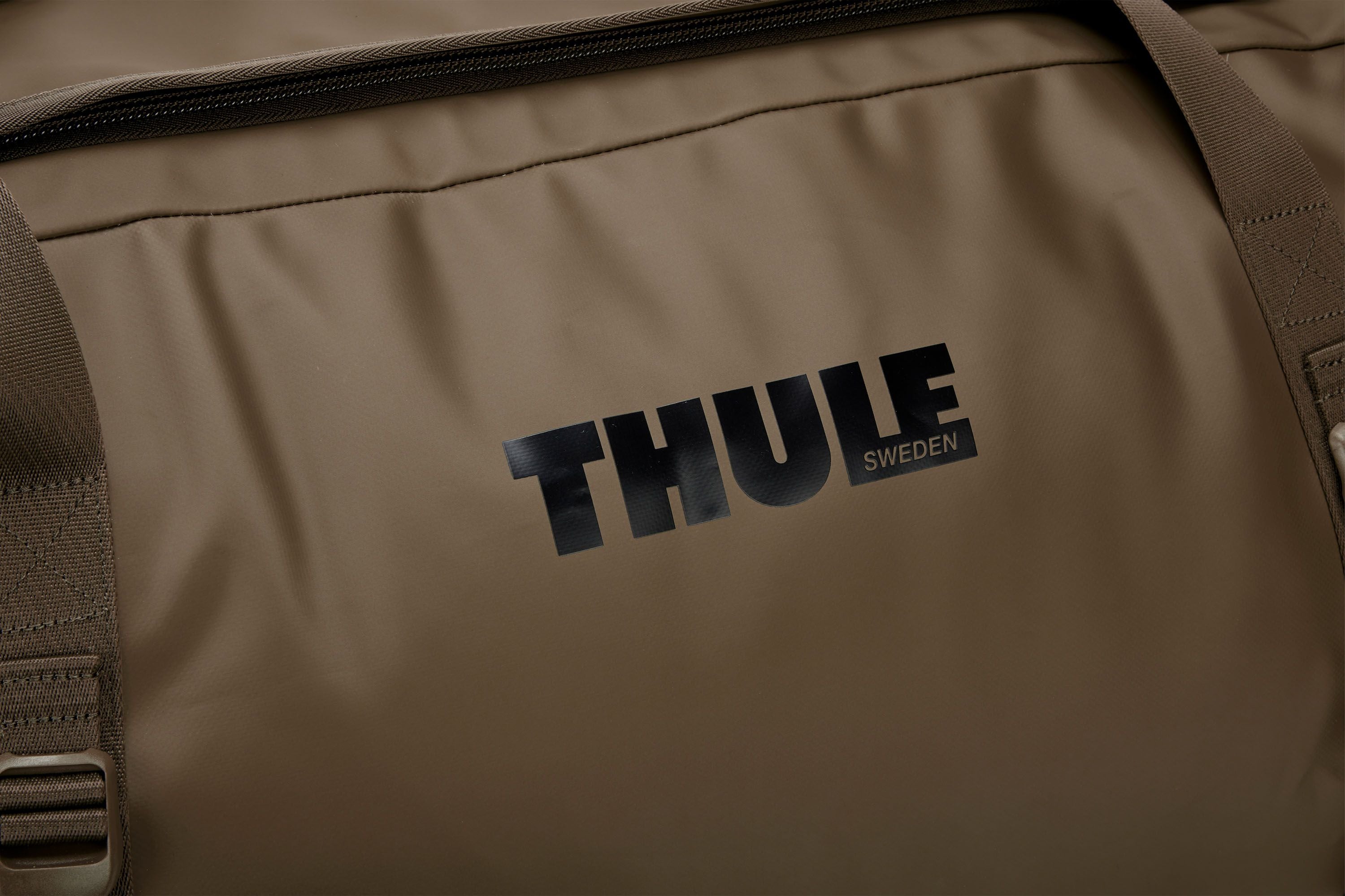 Thule Chasm duffel 130L deep khaki