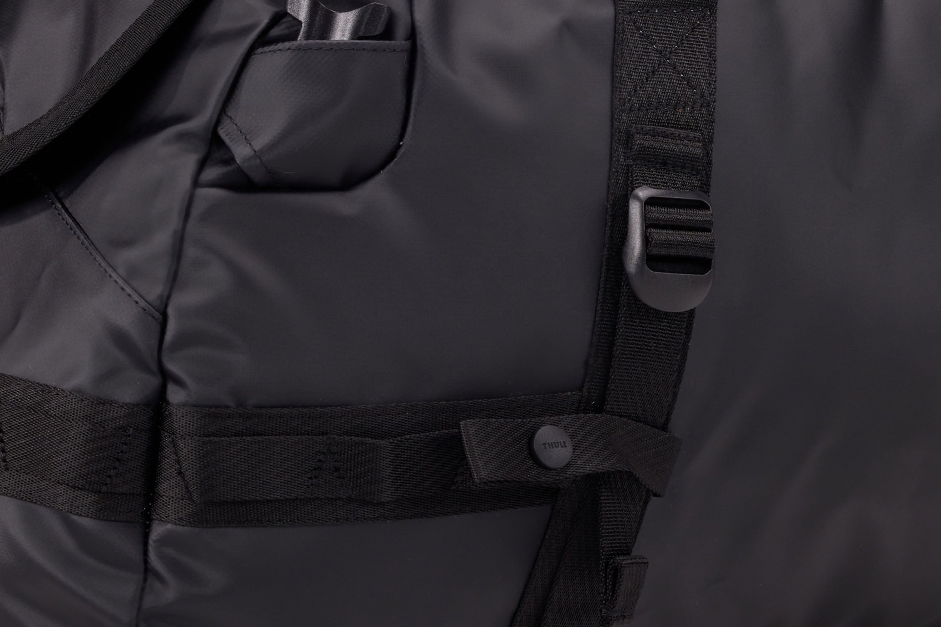 Thule Chasm duffel 90L black