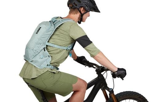 Thule Vital 3L Womens 3204157 low center of gravity