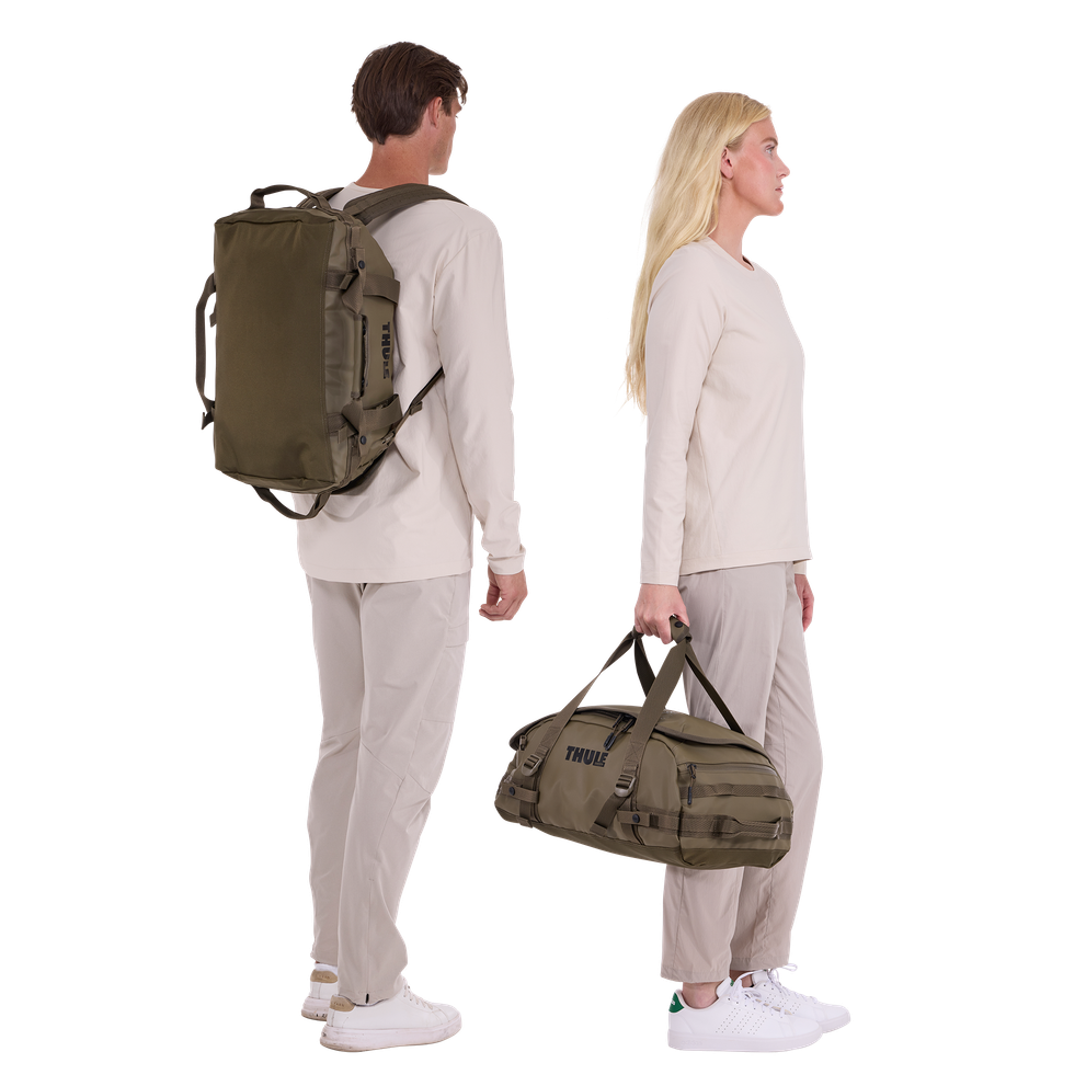 Thule Chasm 30L duffel bag deep khaki