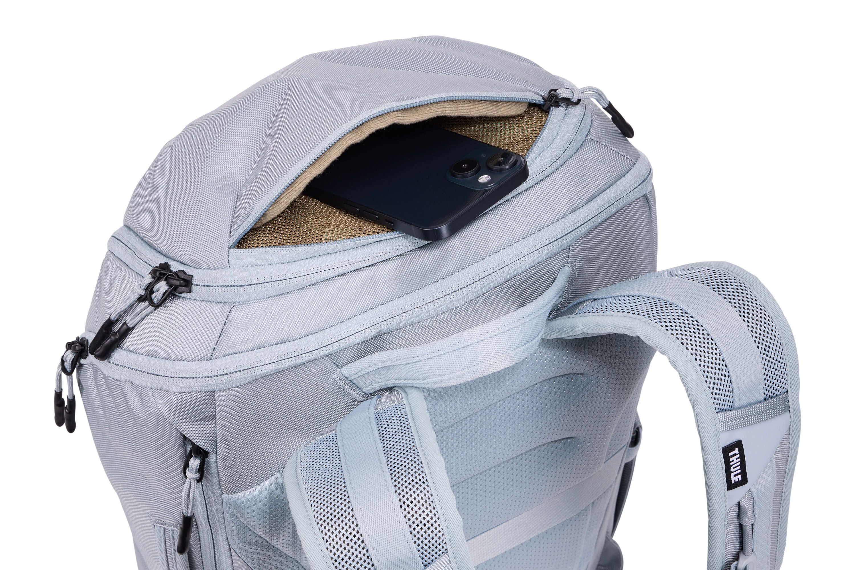 Thule Chasm laptop backpack 26L soft blue