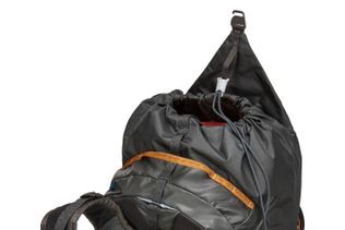 Thule Stir 35L lid with storm flap