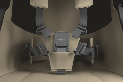 Thule Charm 2 in 1 Feature - Comfy and safe with magnetic buckle