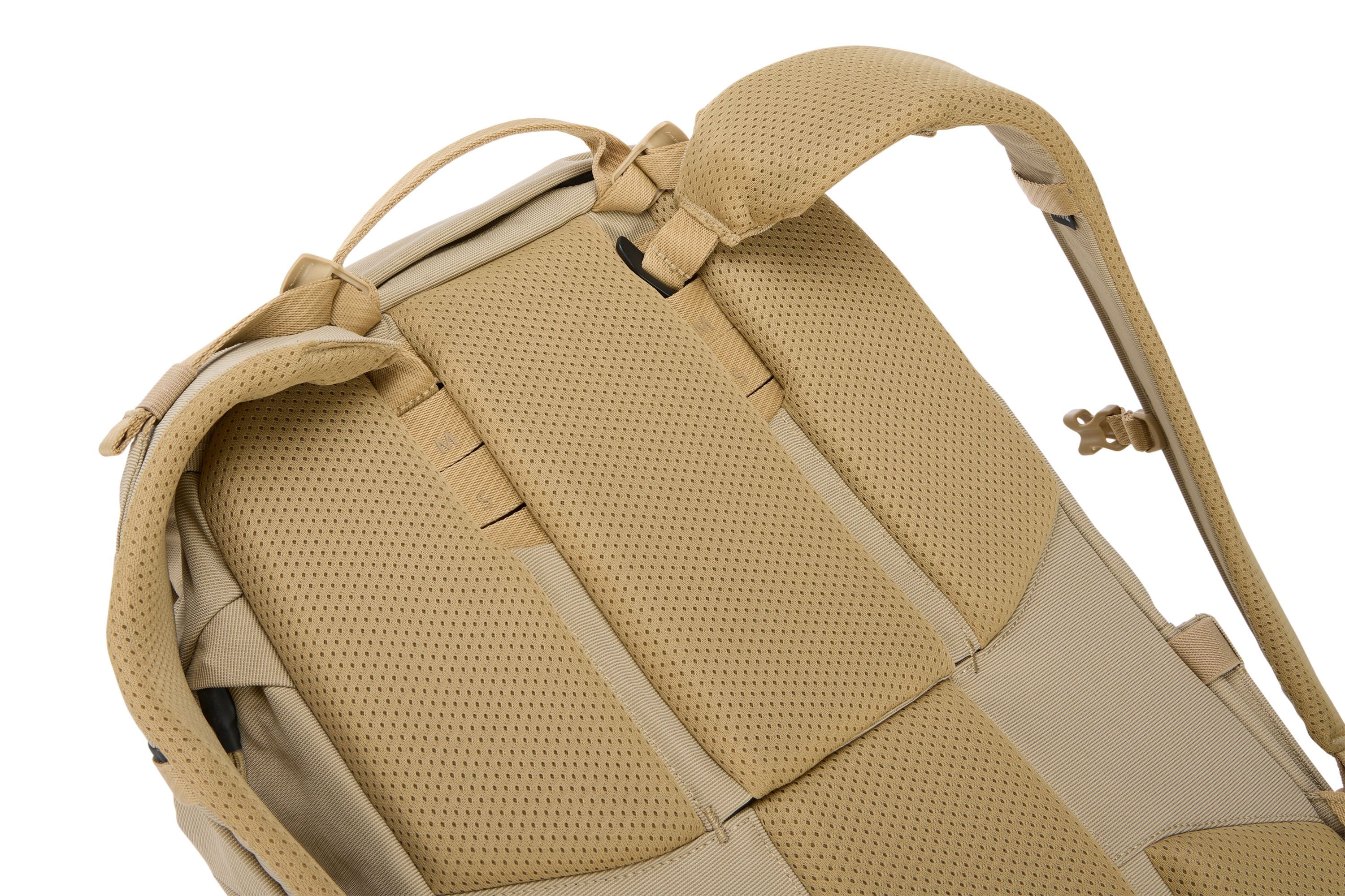 Thule Paramount commute bike backpack 28L gentle beige