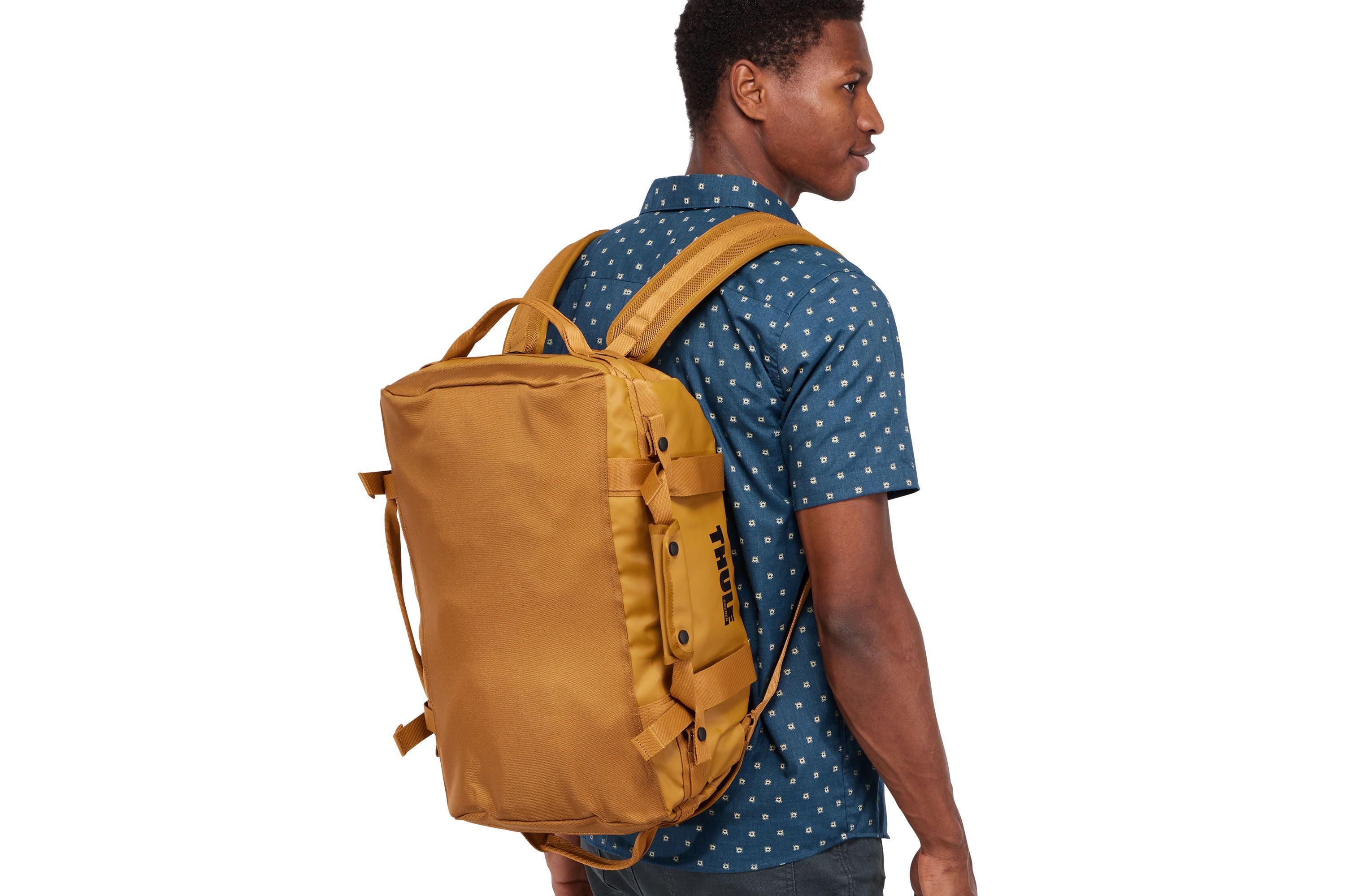 Thule Chasm 30L duffel golden